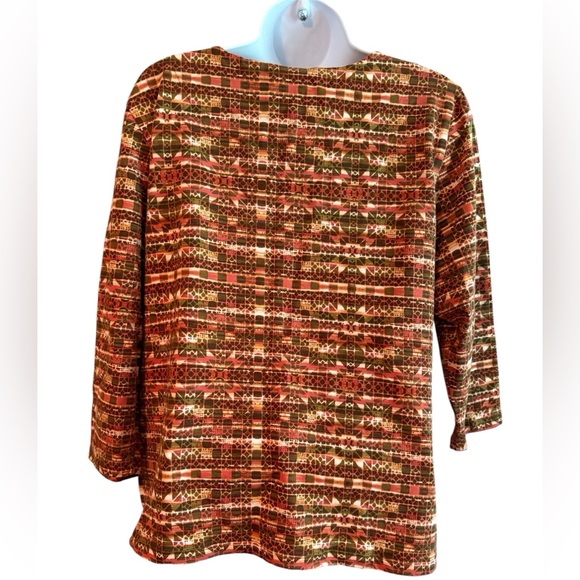 🔥2/$24 or 3/$30🔥 Ruby Red- Women's Multicolor Patterned Top with Gold Accents - Picture 4 of 6